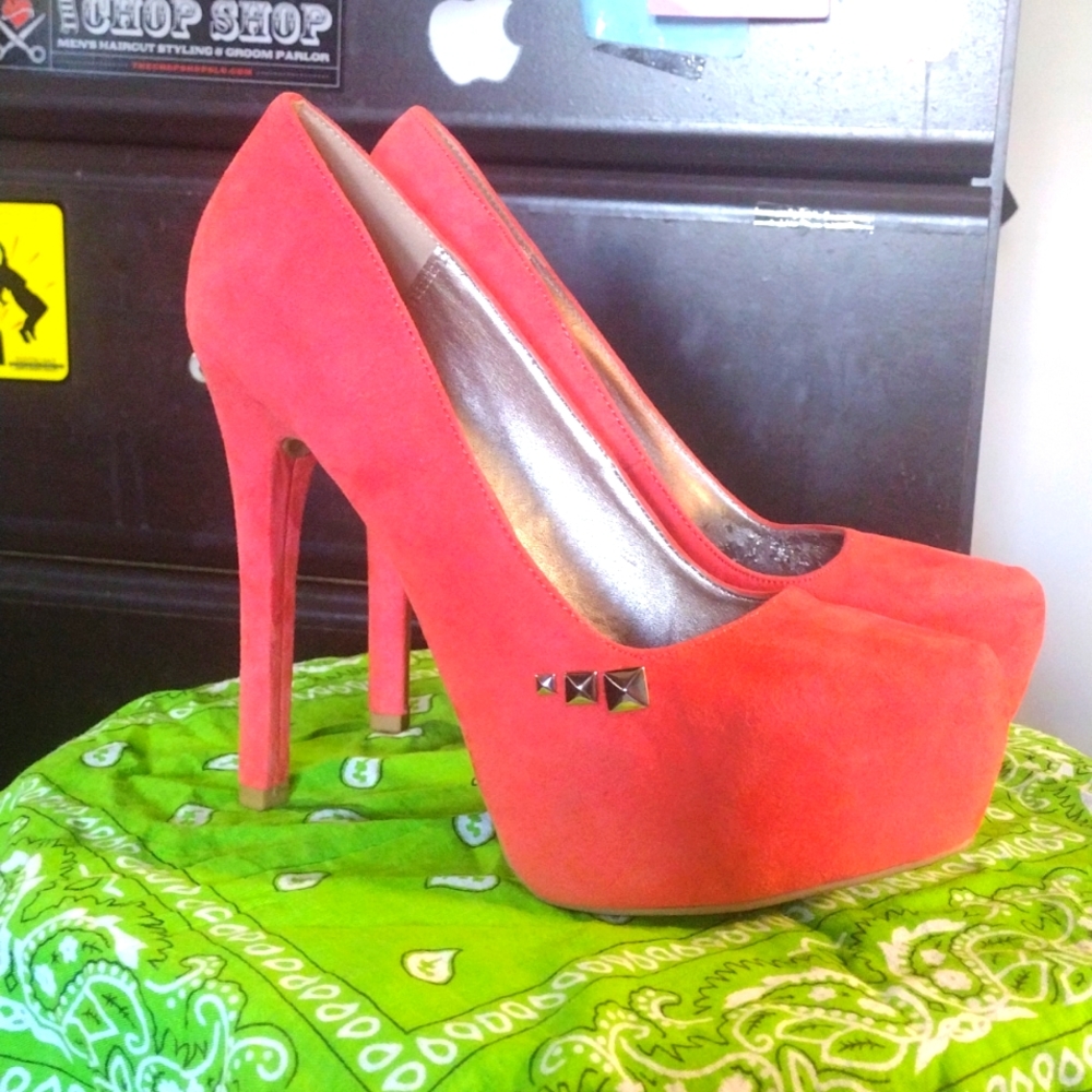 Charlotte Russe Heels, 7 salmon